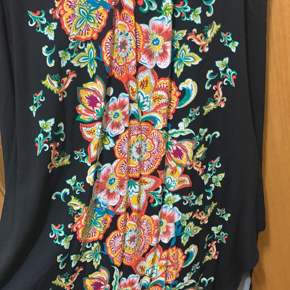 Light weight dress - Picture 2 of 4